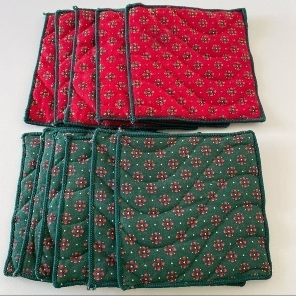 Crate&Barrel red green cotton holiday farmhouse quilted coaster 11 pieces